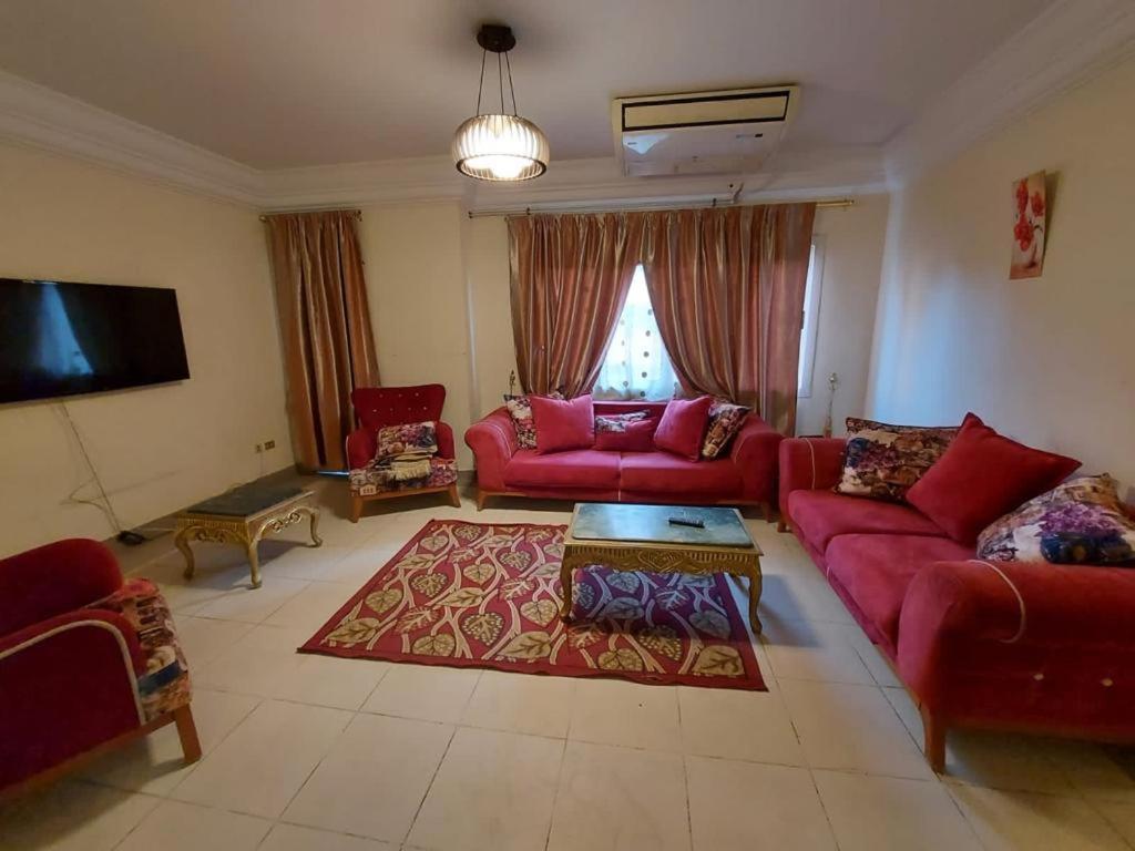 Apartment كمباوند ابراج الخليج علي النيل، Cairo